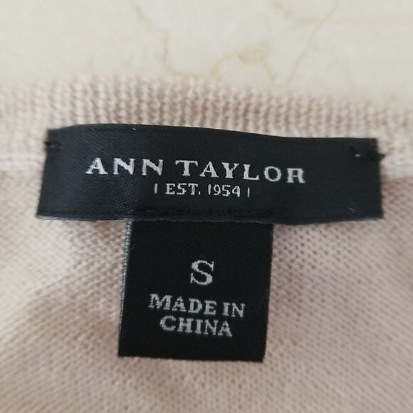 Ann Taylor 100% Wool Sequin Sweater - Picture 5 of 6